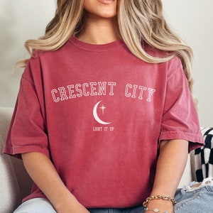Crescent City shirt Light It Up Merchandise Starborn Lunathion shirt Sarah J Maas Merch Bryce Quinalin Shirt Book Lover Gift for Reader