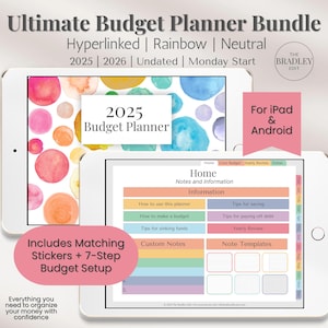 Pode incluir: Pacote de planejador de orçamento digital exibido em dois tablets. O planejador inclui um planejador de orçamento de 2025, adesivos correspondentes e uma configuração de orçamento de 7 etapas. Para iPad e Android.