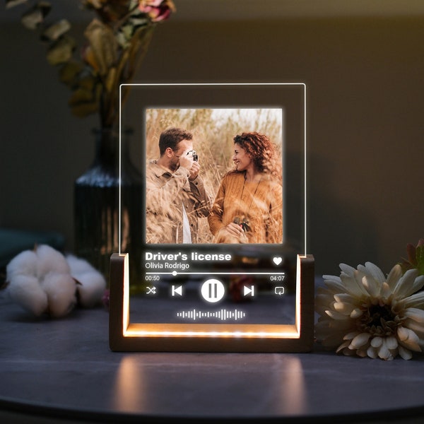 Valentines Day Gift，Custom LED Music Plaque With Stand，Couples Wedding Gift，Gift for Music Lovers，Anniversary Memorial Gifts，Gift for Her