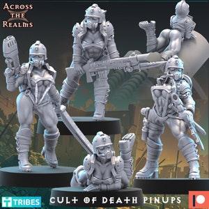 Puede incluir: Una colección de figuras en miniatura grises de personajes femeninos con armadura futurista, máscaras de gas y cascos, sosteniendo armas. El texto "ACROSS THE REALMS" y "CULT OF DEATH PINUPS" es visible.