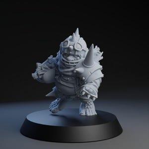 Halfling Blitzer Star Player | Blood | Fantasy Football | Bowl | Halfling Team | Brutefun Miniatures