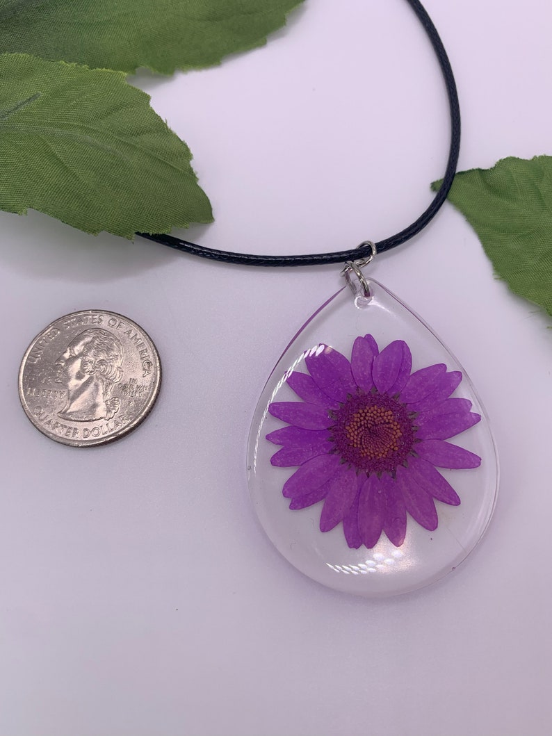 Purple Daisy Necklace, Flower Lovers Gift, Real Dried Flowers, Mother's
