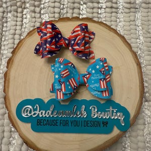 Lazo para niña con bandera de Puerto Rico, jibarita y flor de maga. Puerto Rico Flag Bow | Boricua Hair Bow | Latina Hair Bows. Moños
