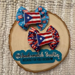 Lazo para niña con bandera de Puerto Rico, jibarita y flor de maga. Puerto Rico Flag Bow | Boricua Hair Bow | Latina Hair Bows. Moños