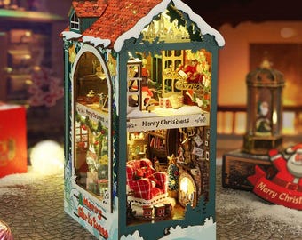 DIY Wooden Merry Christmas Book Nook Kit, Miniature Bookshelf Insert, Holiday Decor, DIY Miniature Kit, Gift for Mom, Gift for Book Lover