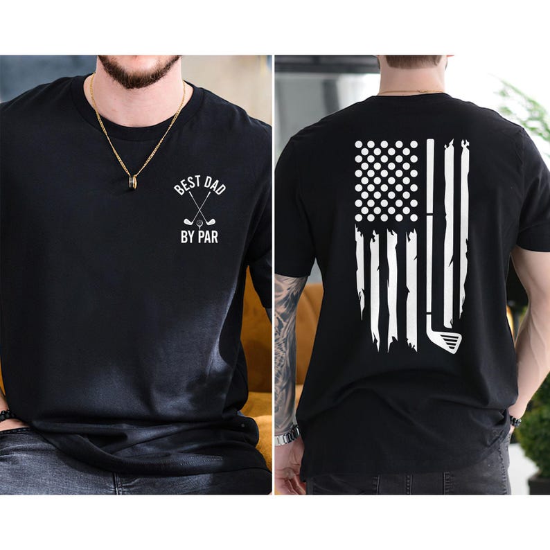 Peut inclure: T-shirt noir avec un motif blanc sur le devant qui dit "Best Dad By Par" et un motif blanc au dos qui repr&eacute;sente un club de golf et des balles de golf en forme de drapeau am&eacute;ricain.