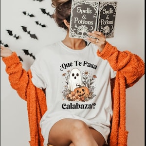 Camiseta española de Halloween, Temporada espeluznante latina retro, Regalo español, Camisa de calabaza, Bruja, latinx, Maestra Spanglish mexicano