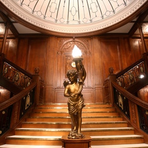 RMS Titanic Luxury Staircase First Class White Star Line Ship (1912) - 17&quot; x 22&quot; Fine Art Print
