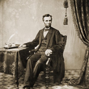 Abraham Lincoln President of the United States Honest Abe (1863) photographed by Alexander Gardner - 17&quot; x 22&quot; Fine Art Print