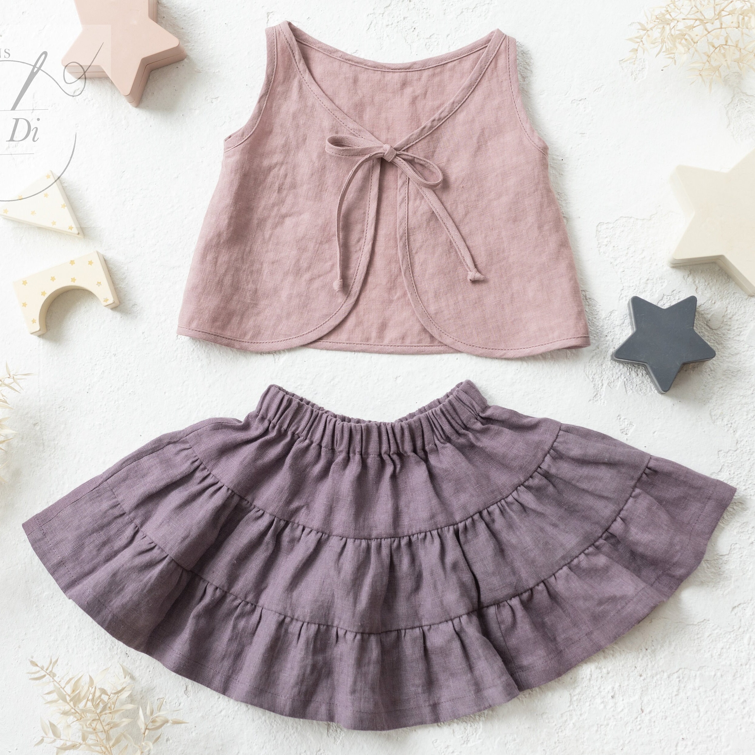 Set of PDF Sewing patterns for tie back top GAJA and tiered skirt MAJA for girl from 2 to 7 years. Easy sewing project.