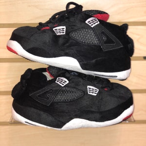 Puffy jordan slippers deals
