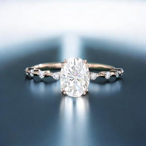 Vintage Solitaire 1.00 CT Oval Cut Moissanite Engagement Ring Diamond Wedding Ring Colorless Moissanite Ring Anniversary Ring for Gift