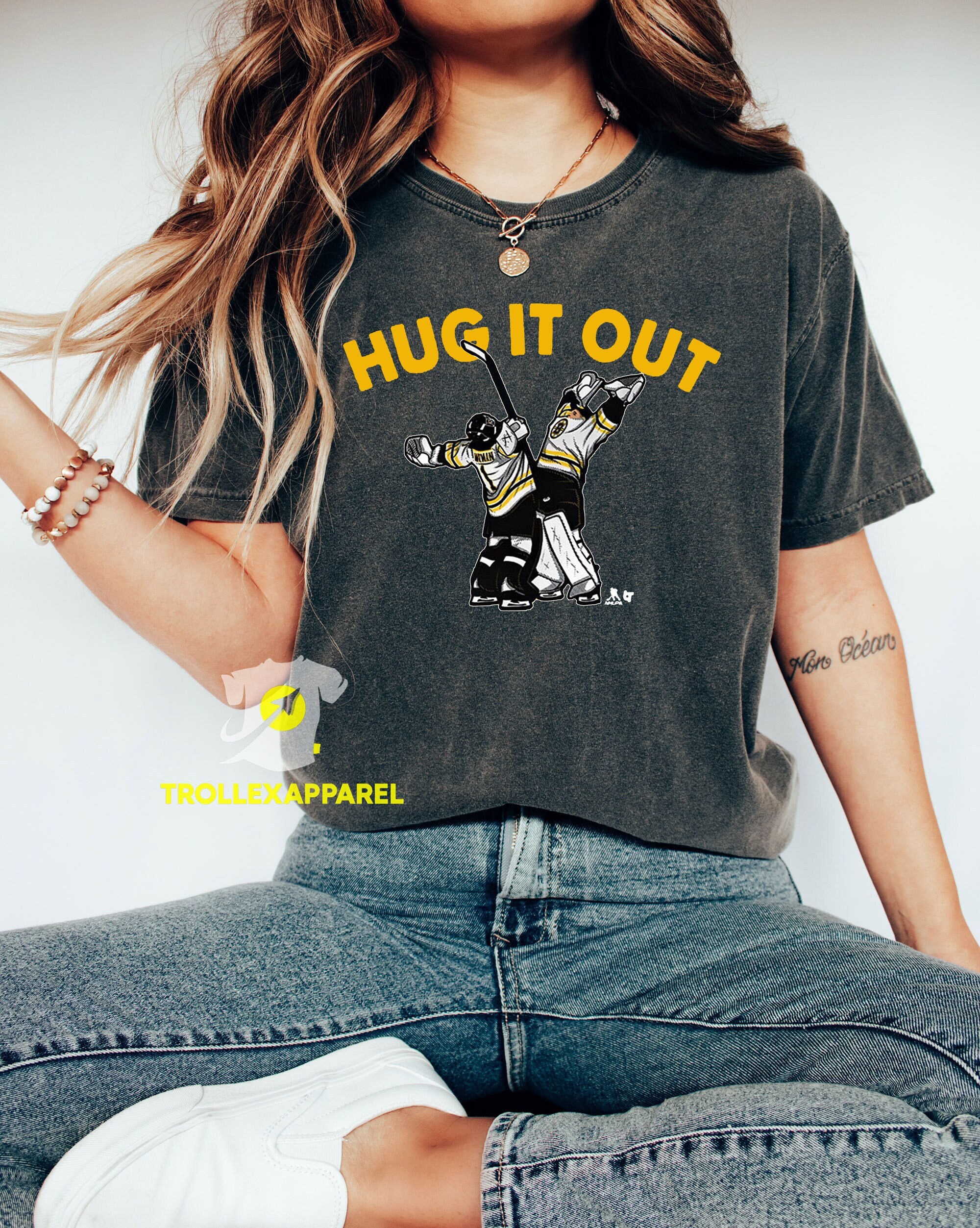 Linus ullmark and jeremy swayman bear hug signature shirt, hoodie, sweater, long sleeve and tank top