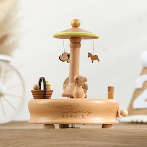 Caja de música Puppy Paradise, caja de música de madera, caja de música de madera personalizada hecha a mano, primer cumpleaños, regalo de caja de música personalizada, regalo para bebé