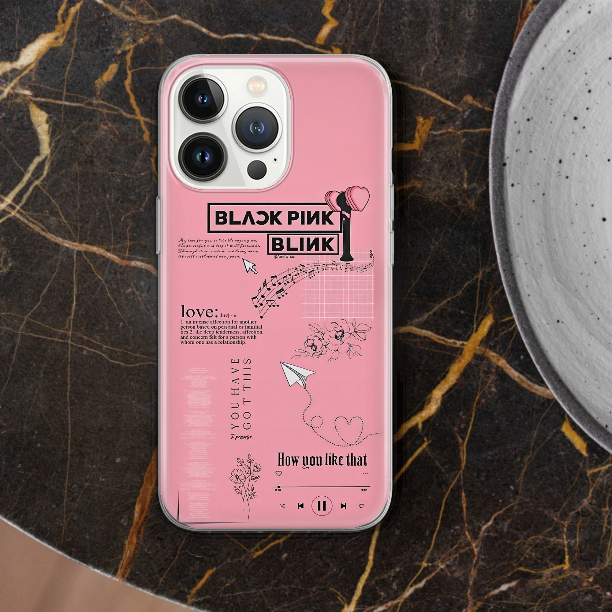 BLACKPINK ロゼ iPhone16Plus RED ケース BLACKPINK ロゼ iPhone16Plus RED ケース - メルカリ