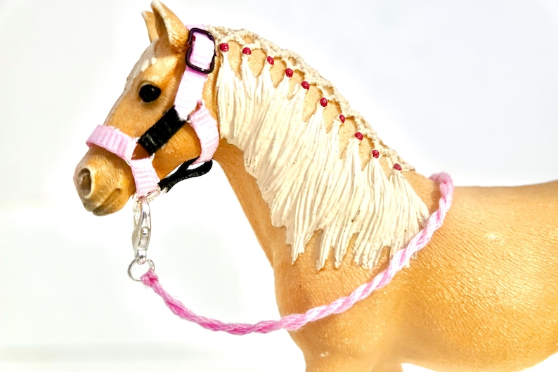 Schleich Horse Svart/Rosa Grimma - NY OCH FÖRBÄTTRAD bild 5
