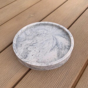 Plateau rond en Jesmonite
