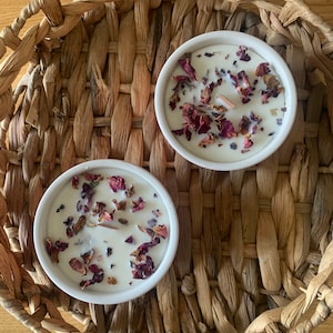 Velas de flores secas en tarros de coral | Macetas coral flores secas velas