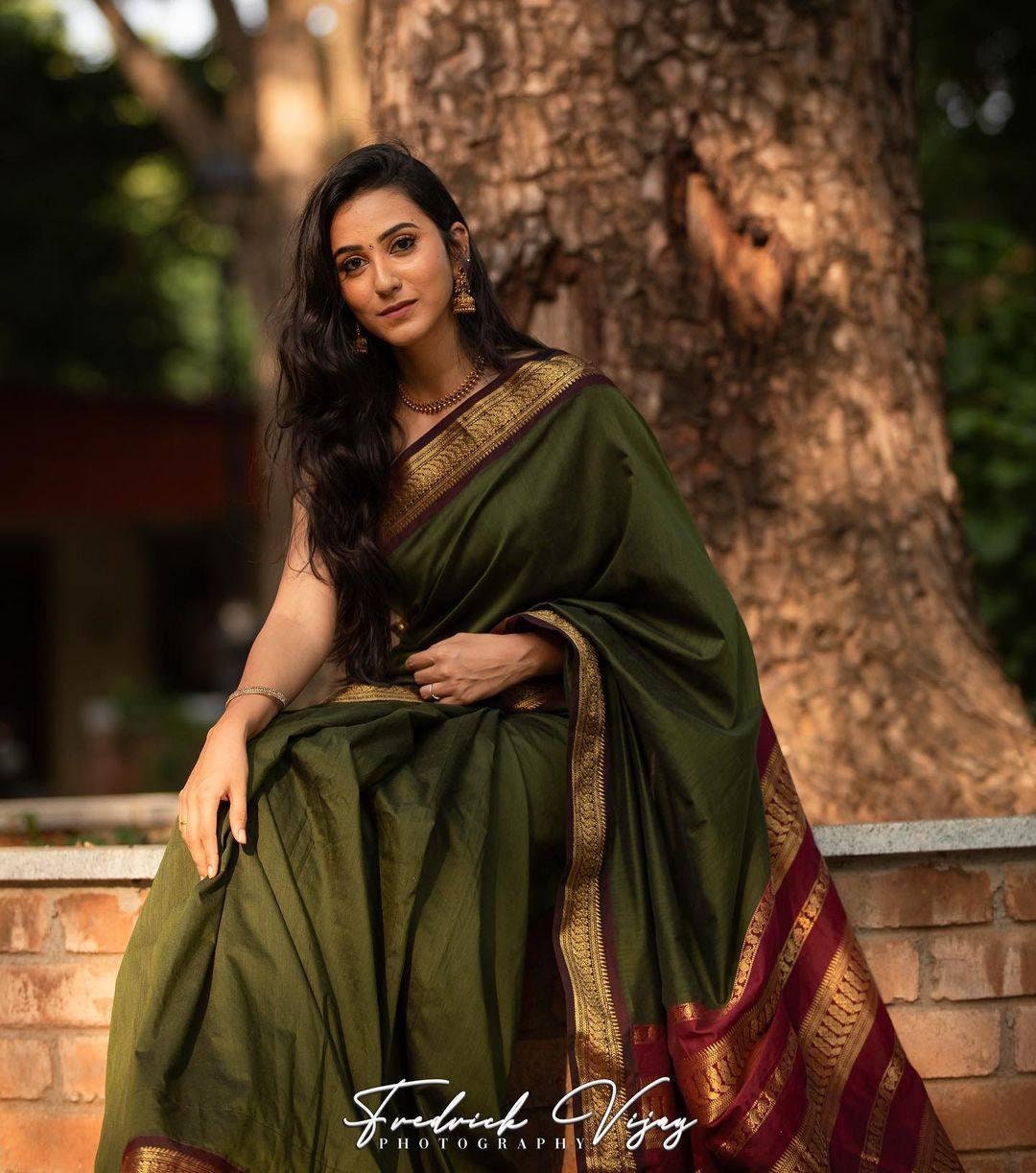 Maroon Green Saree -  Hong Kong