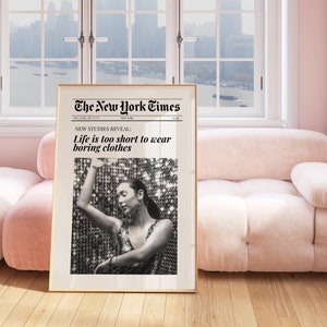 Trendy Newspaper Digital Wall Art, Vintage New York Times Print, IT Girl Dorm Retro Wall Art, TNYT Home Decor, Fashion Quote B&W Art, Girly