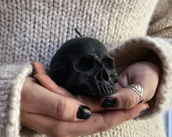 Handcrafted Black Beeswax Skull Candle - Unique Gothic Home Decor, Dark Academia Gothic Decor