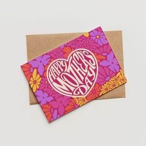 rétro carte de la fête des mères | Design groovy avec un motif floral | Téléchargement numérique instantané | Carte DIY pour maman, grand-mère, belle-mère