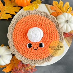 Big Pumpkin Pie with Whipped Cream Crochet Pattern, Plush Thanksgiving Pie, Autumn Treat, Pumpkin Pie Pillow, Thanksgiving Crochet Pattern