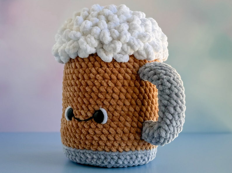 Amigurumi Beer Mug Crochet Pattern, Glass of Craft Beer, Draft Beer Lover’s Gift Plush Crochet Pattern, Saint Patricks Day Beer Mug Pattern image 4