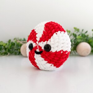Mini Crochet Peppermint Christmas Candy Amigurumi Pattern, Peppermint ...