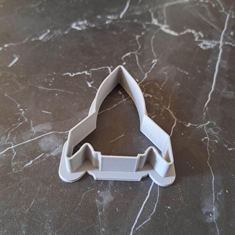 Retro Sci-fi Rocket Cookie Cutter. Great Little Boy Birthday Biscuit ...