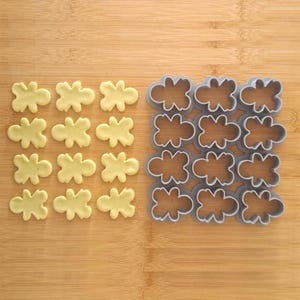 Multiple 1.5" Gingerbread women cookie cutter.  12 little gingerbread women biscuits. Easy 12 gingerbread men in 1. 3D Printed PLA fondant
