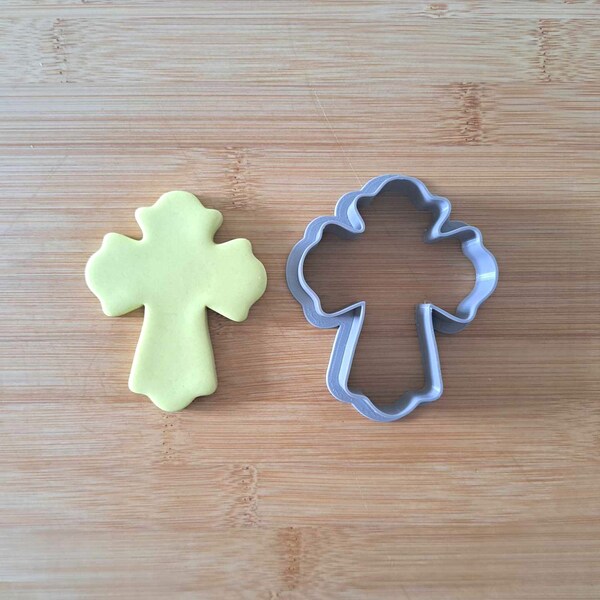 Elegant Christian cross cookie cutter. Great bible themed baking tool.