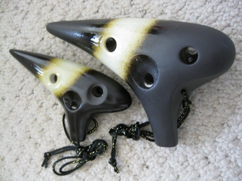 Combo Ocarina Black and White Interlaced Alto C and Soprano G Ceramic