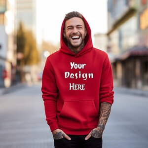 18500 rood model, mannelijk Gildan 18500 model, mannelijk model, rood sweatshirt model, Gildan 18500 model rood, rood Gildan, G185red model man