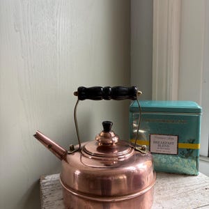 Simplex Whistling Copper Kettle, Kitchenalia.