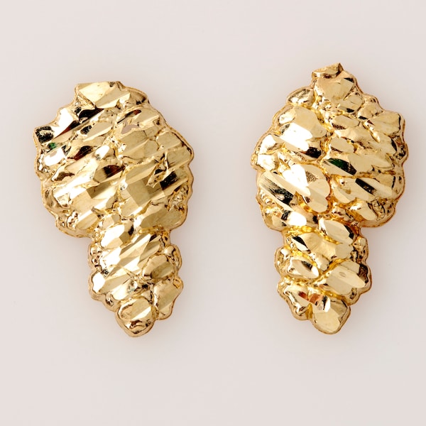 10 k nugget earrings