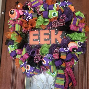 Spooky, fun eyeball Halloween Wreath, Halloween Wreath, Spooky wreath