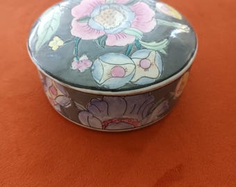 Small Vintage Round Chinese Trinket Box, Covered Cachepot, Ring, Jewelry Dish, Teal Green, Pink, Yellow Flowers, Hand Detailed, Characters