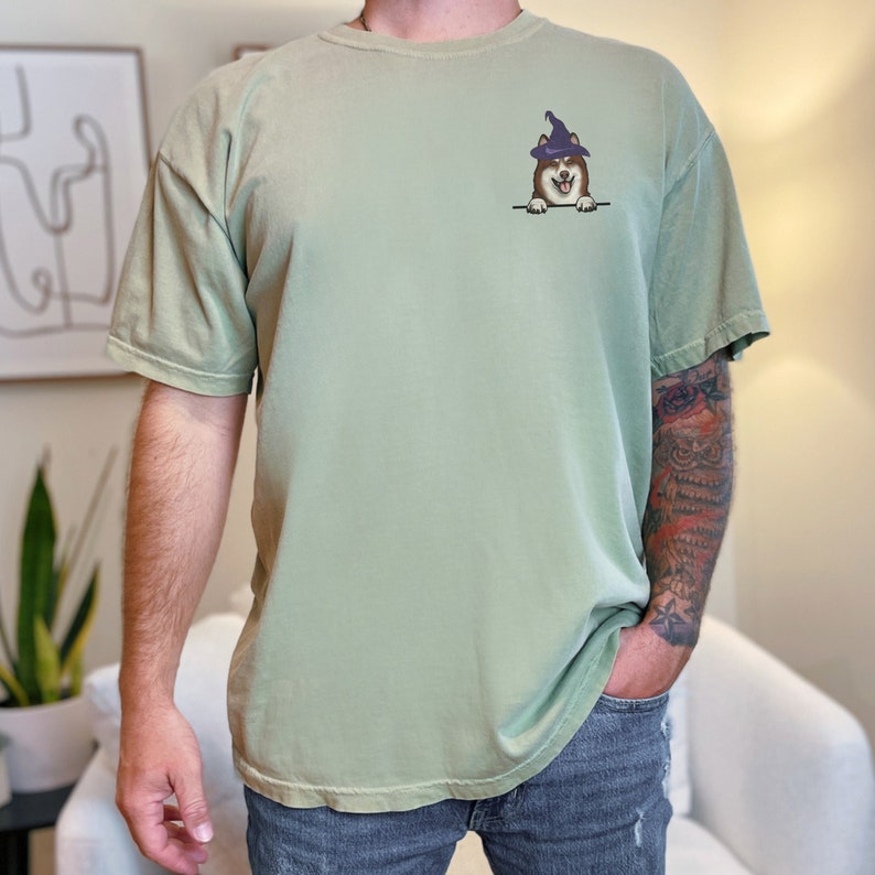 Minimalist Siberian Husky Halloween Shirt, Red Husky Dog Mom Tee