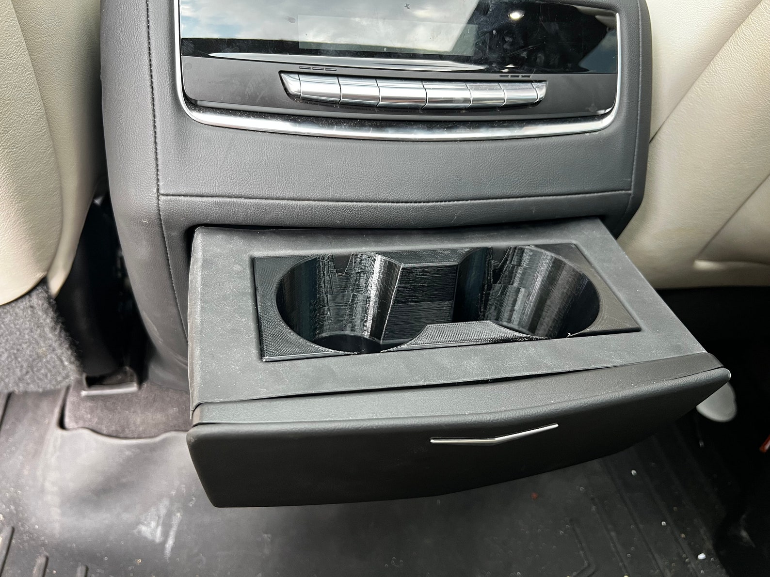 20212022 Cadillac Escalade, Esv, Platinum, Luxury, Console Cup Holder