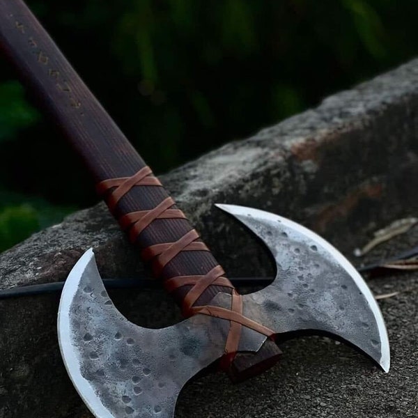Custom Hand forged Double headed Vikings axe With leather sheath. gift for her, christmmas gift, Battle ready axe, war axe, birthday gift