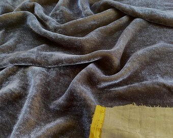 Tela de terciopelo de seda marrón cortada a medida – Terciopelo de morera de lujo para prendas de vestir, cortinas y decoración.