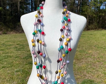 Elegante collar de cuentas de seda, collar de colores mezclados hecho a mano