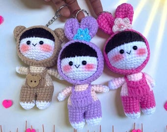 Cute Crochet Girl Keychain, Crochet Bag Charm for Girls, Birthday Gift for Daughters, Back to School Gifts for Girls.
