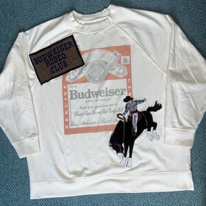 Sudadera de cuello redondo Beer Rodeo / Sudadera vaquera reciclada / Camiseta de patchwork con temática de cerveza