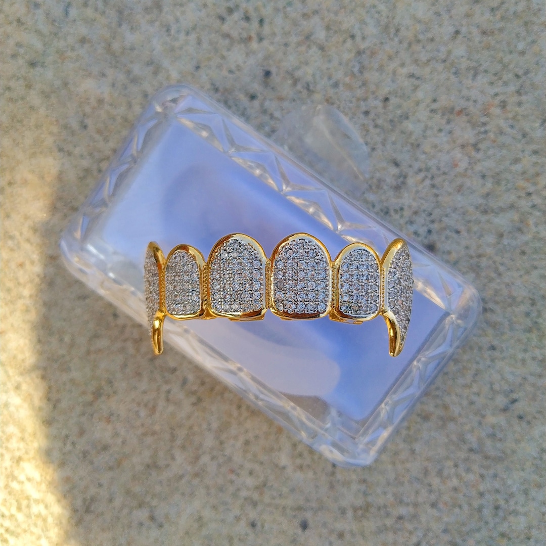 18K Gold Diamond Vampire Grillz, Fang Grillz, Silver Grillz, Iced Out Grillz, Gold Grillz, Hip