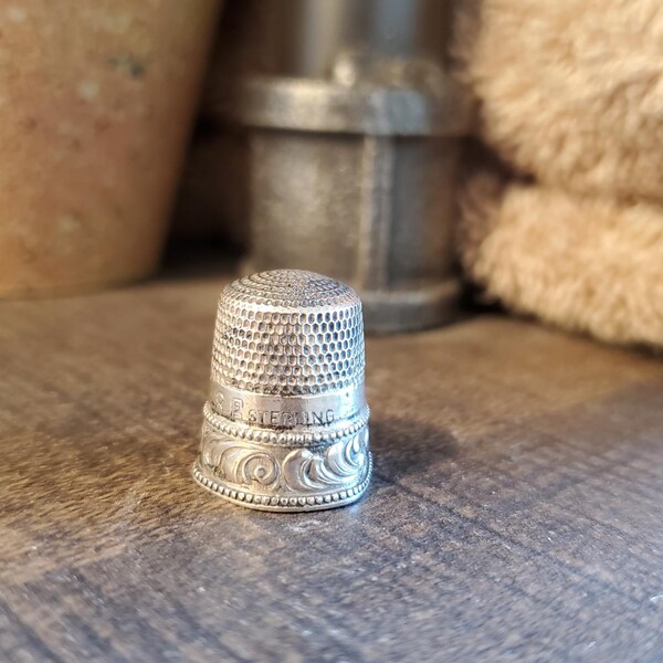 Sterling silver sewing thimble, antique sewing thimble, vintage thimble, collectible thimble, gift for mom, delicate scroll pattern at base