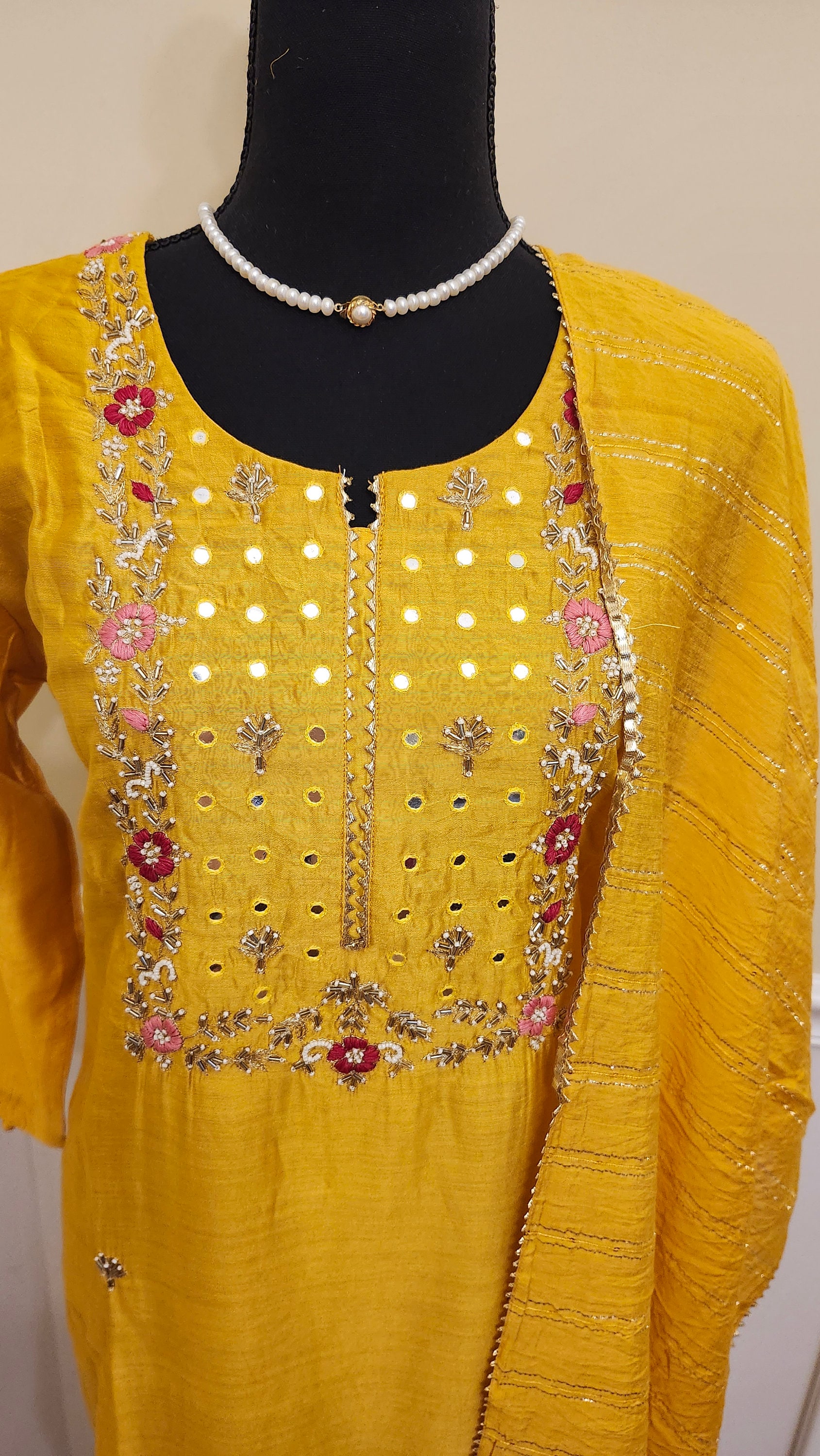 Dola Silk Kurti Set with Russian Silk Pant and Jacquard Dupatta – Handwork Ethnic Set for Women