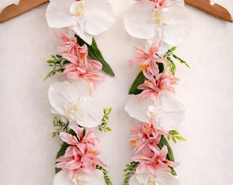 Personalized Graduation Lei | Floral Ribbon Garland | Custom Name & Class Year | Graduation Flowers | Senior Photo Prop | Gift for Graduate