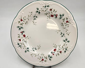 Vintage 1990's Pfaltzgraff Winterberry 8 Inch Salad or Dessert Plates